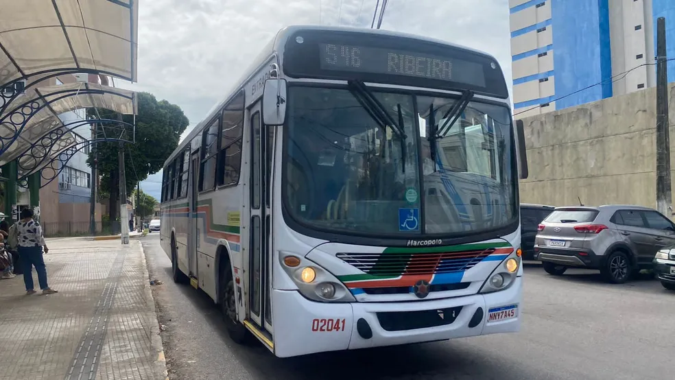 Parada de ônibus em natal rn transporte público tarifa - Foto: Francielly Medeiros/Inter TV Cabugi